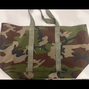 Hunter’s Tote Bag
